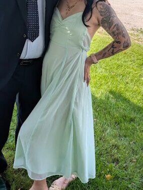 Green Flowy H&M Maxi Dress with Tie Back (4)